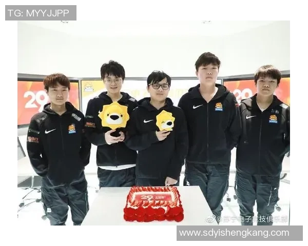 FPX在精英赛中的团队协作表现分析与点评